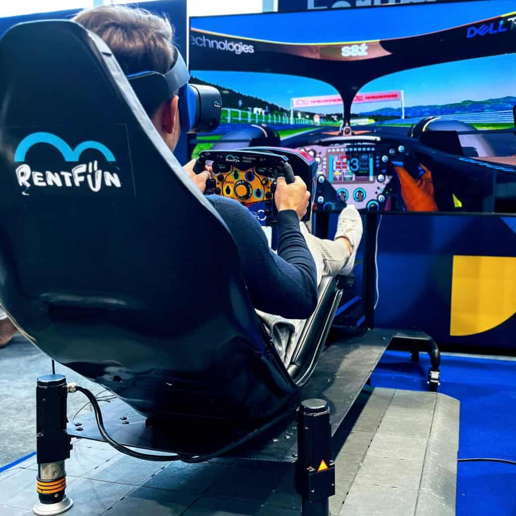 Rental Virtual reality for events turnkey. Rent VR simulator company event with support and delivery.